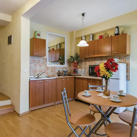 アパート 1 Bedroom Stunning In